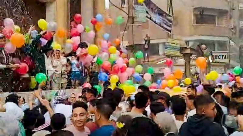 فرحة وسعادة تعم أجواء