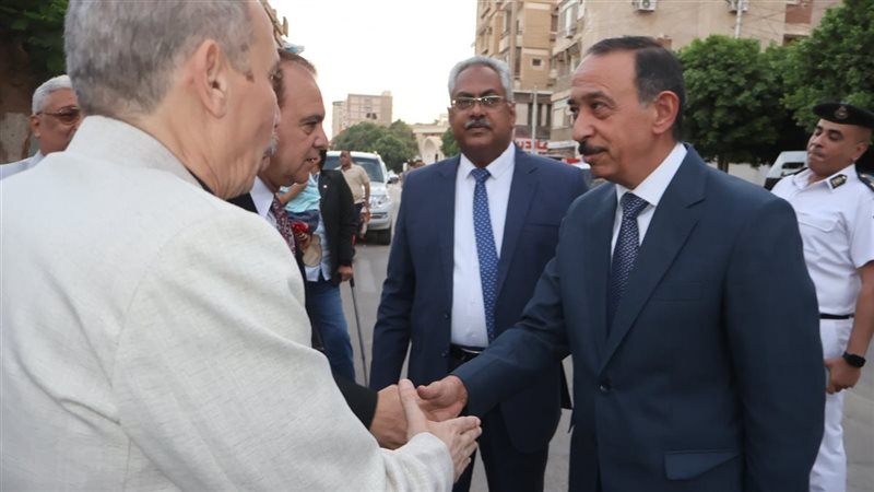 محافظ سوهاج يؤدي
