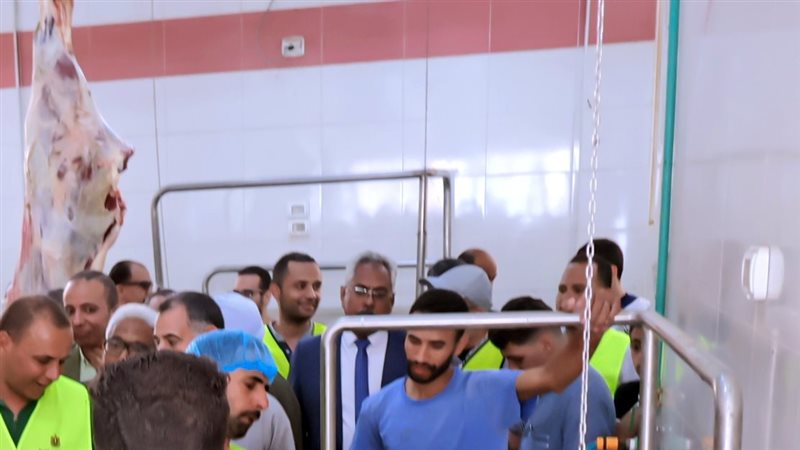 محافظ سوهاج يشهد
