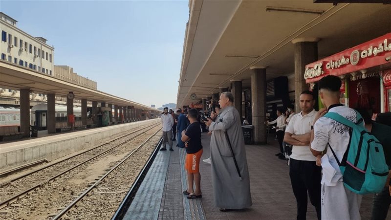  وزير النقل يتابع