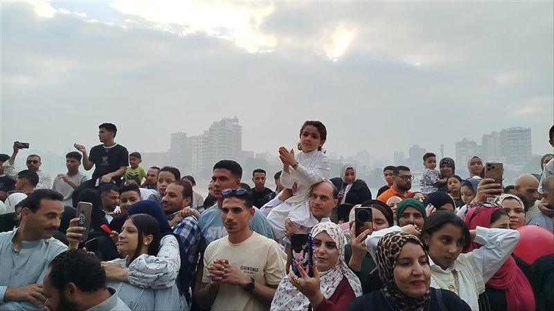 أهالي الغربية يحتفلون