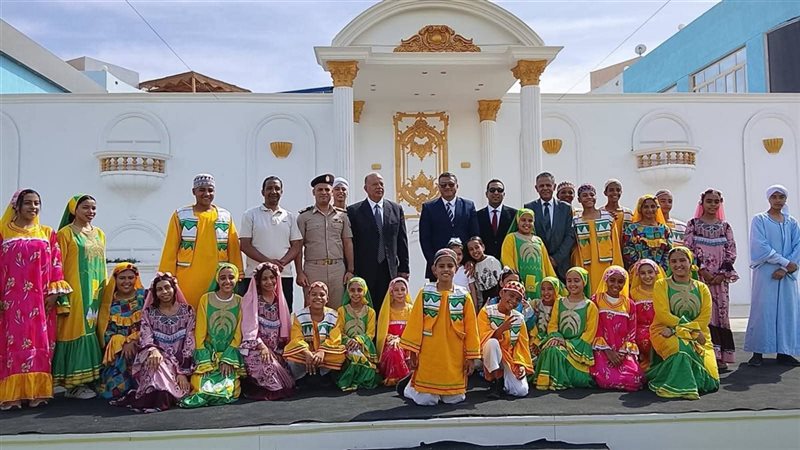 بالفنون الشعبية الثقافة