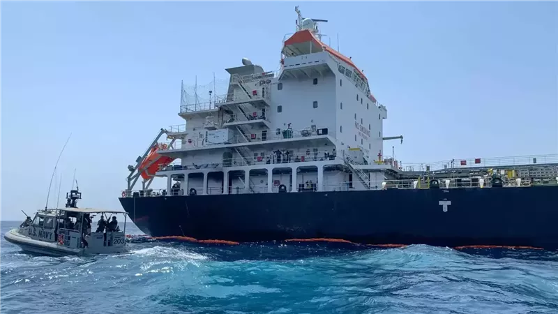 ناقلة نفط بمضيق هرمز،
