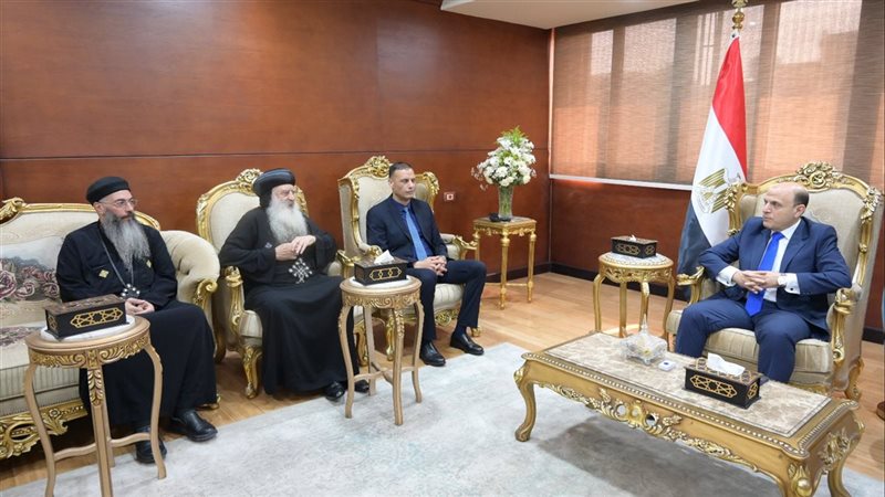 محافظ الغربية يستقبل