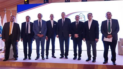 عوض تاج الدين: التأمين الصحي الشامل نقلة نوعية في مسار الإصلاح الصحي بمصر