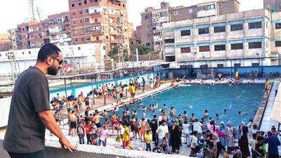 إقبال على حمام سباحة مركز شباب قليوب ضمن مبادرة «العيد أحلى»