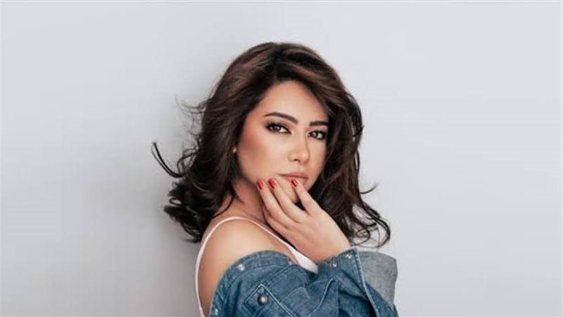 شيرين، فيتو 