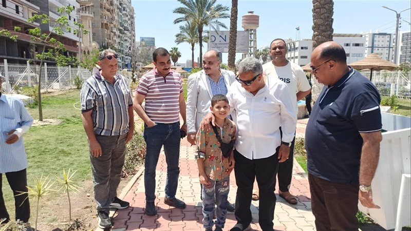 محافظ الدقهلية بحدائق