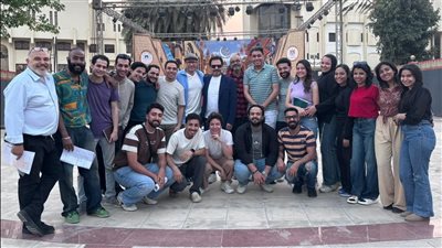 رئيس المهرجان القومي للمسرح يتابع استعدادات عرض 