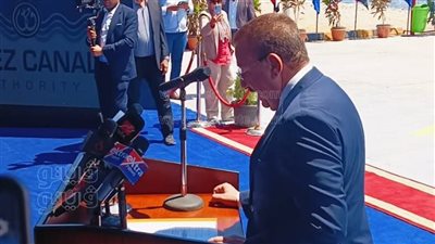 محافظ بورسعيد: كوبري النصر العائم 2 يرسخ مكانة المحافظة كمركز اقتصادي ولوجستي واعد (فيديو) 