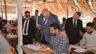 رئيس جامعة مدينة السادات يتفقد امتحانات كليتي التمريض والطب البيطري (صور)