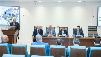 وزير الدولة للإنتاج الحربي يستعرض الموازنة التخطيطية للهيئة القومية 