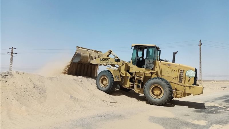 رفع الرمال عن طرق