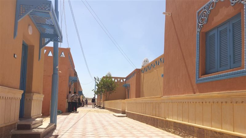  تسليم 18منزلا ريفيا