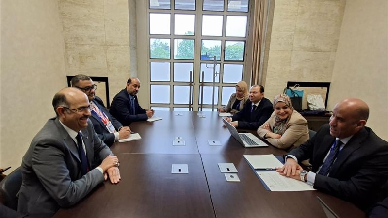 وزير العمل ونظيره
