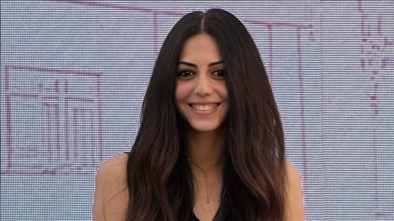 خلود حسني 
