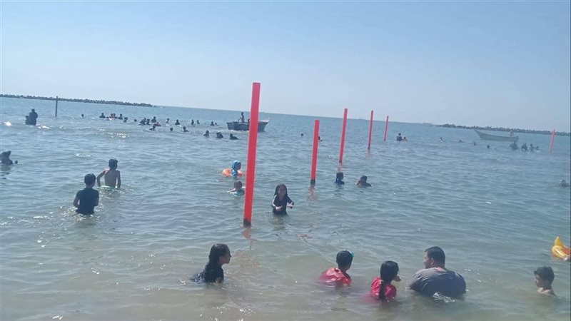 المصطافون هربوا من