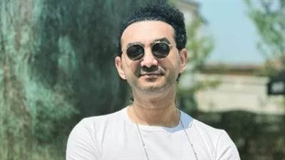  نادر حمدي ينتقد تهميش الموزعين: الأغنية مش كلام ولحن بس 