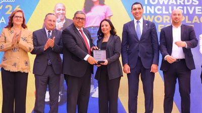 2500 باحث عن عمل في ملتقى 