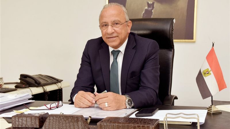 الدكتور محمود حامد،