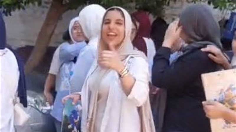 طالبات الشهادة الاعدادية