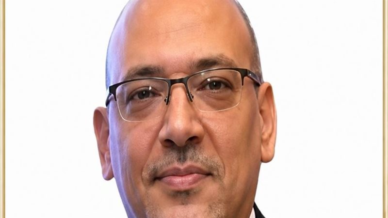 الدكتور احمد ماهر