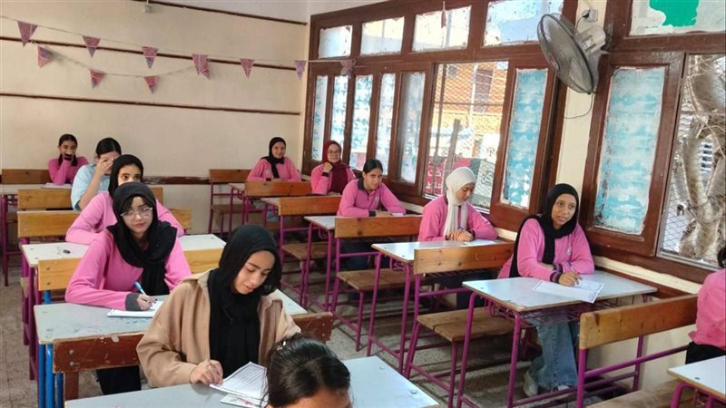 لجان امتحانات