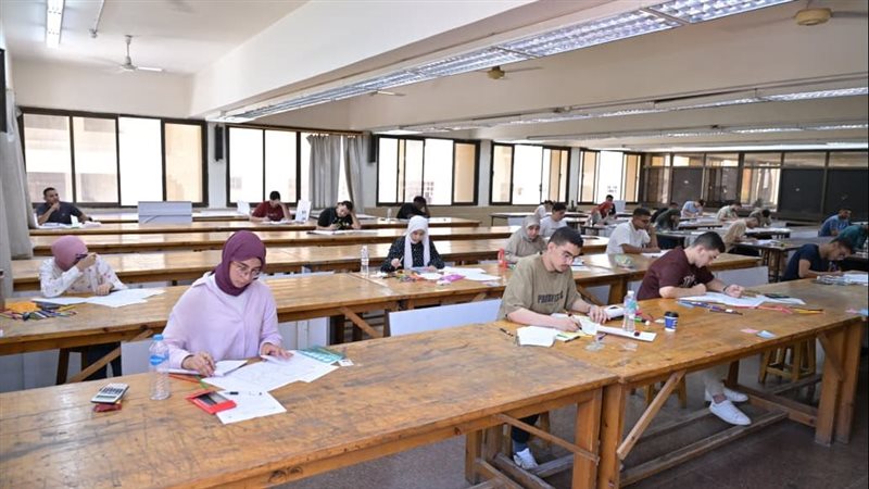 امتحانات الفصل الدراسي