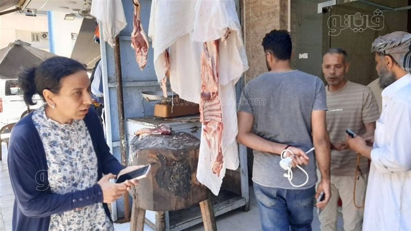 حملات مكثفة على محلات