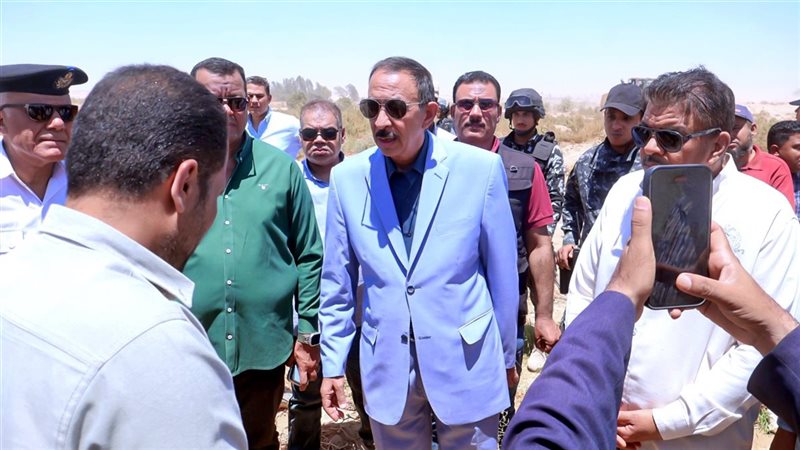  محافظ سوهاج خلال