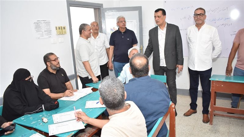 جاتب من تفقد أعمال