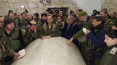 قبر يوسف في نابلس يعود إلى الواجهة، ما القصة؟ (صور)