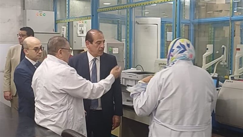 د. عمرو قنديل في