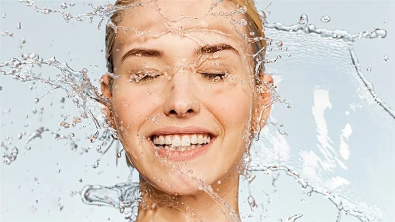 عادات صباحية لبشرة