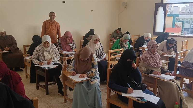 جانب من الامتحانات،