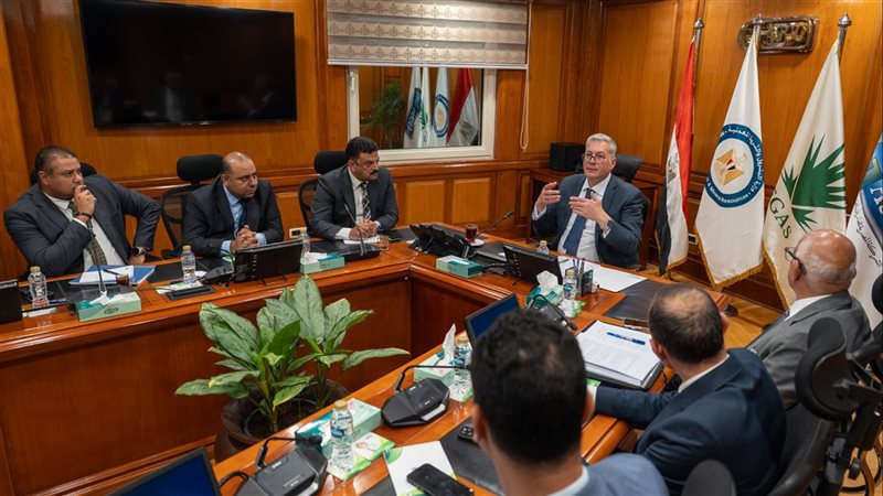 بدوي أثناء اللقاء