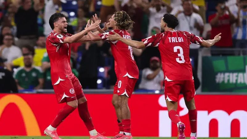 حنبعل لاعب تونس