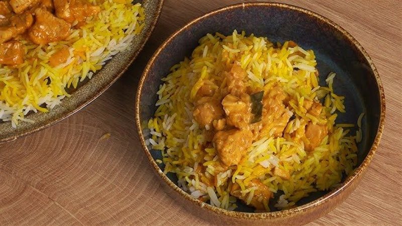 الأرز بالدجاج والكارى