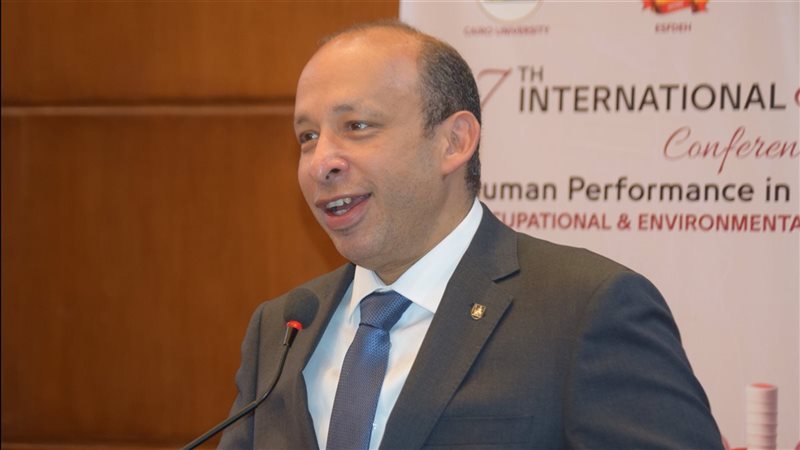 د. حسام صلاح عميد