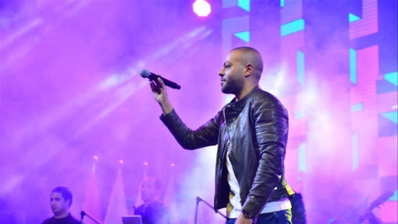 تامر عاشور 