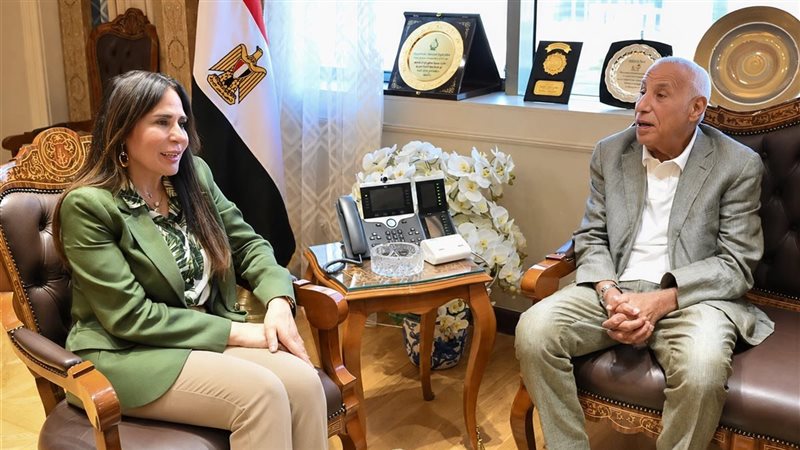 وزيرة الإسكان تستقبل