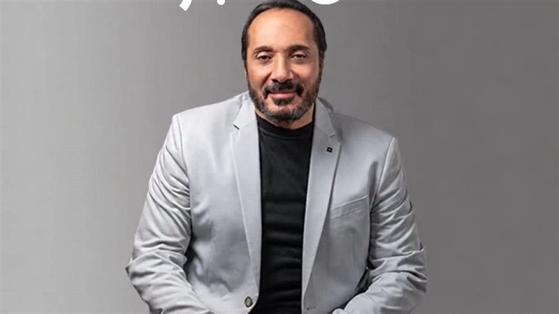 على الحجار. فيتو