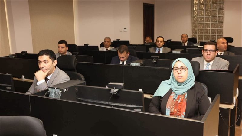تطوير نماذج ذكاء