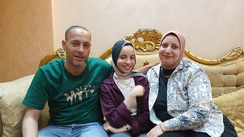 لحظة الفرحة بمنزلها
