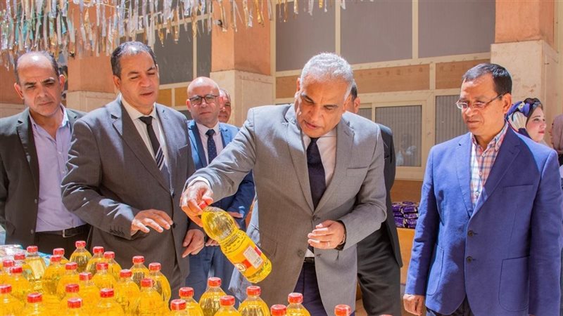 رئيس جامعة طنطا يفتتح