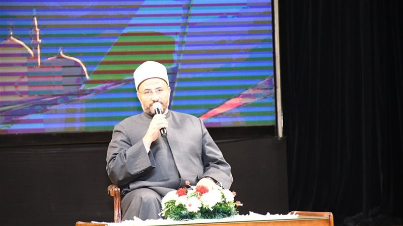 جانب من فاعليات الندوة