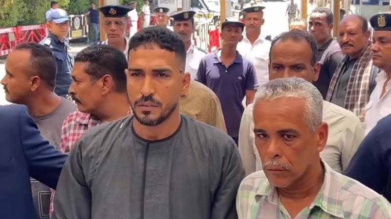 الكفن ينهي خصومة
