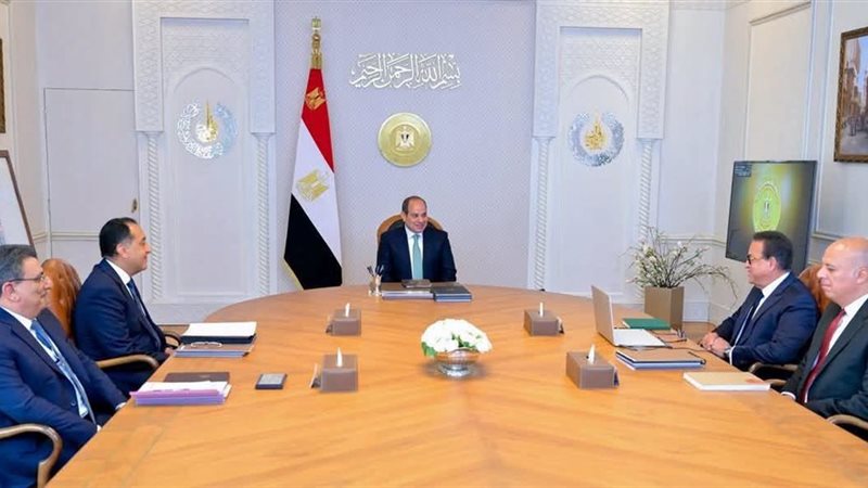  السيسي يتابع تطوير