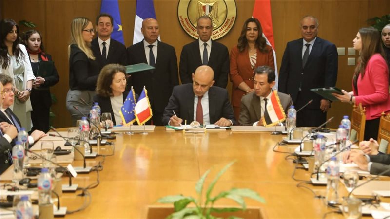 إنشاء مدرستين للتكنولوجيا