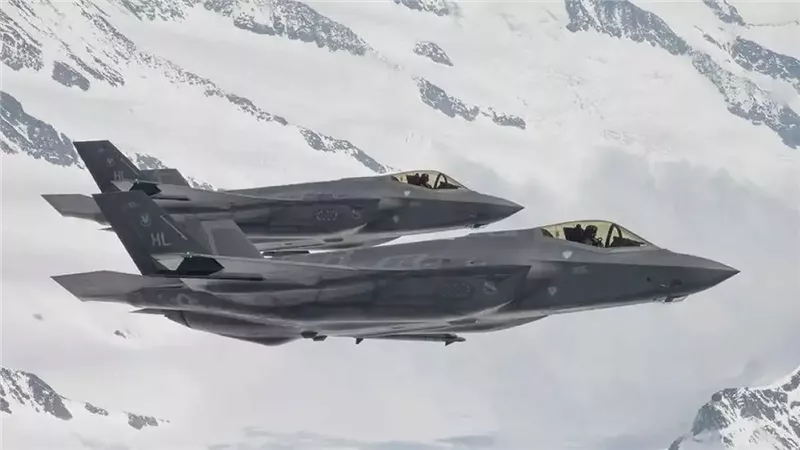 مقاتلات F35 الشبحية،